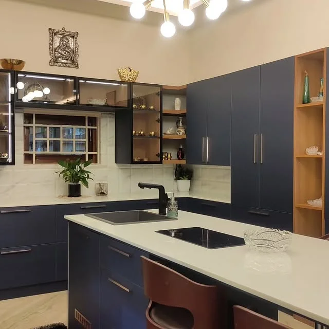 False ceiling design with integrated LED lighting