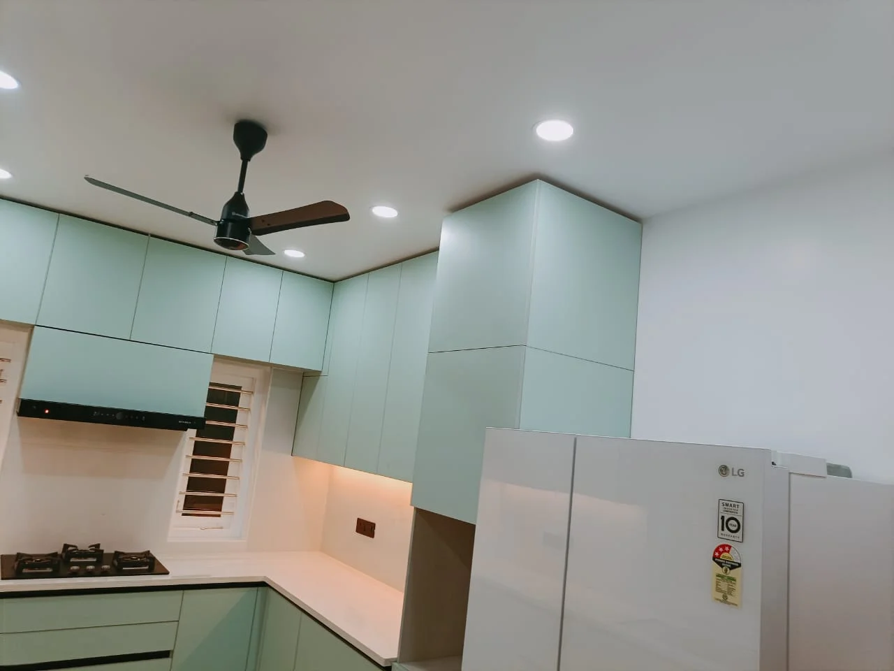 Custom bar counter design for residential home