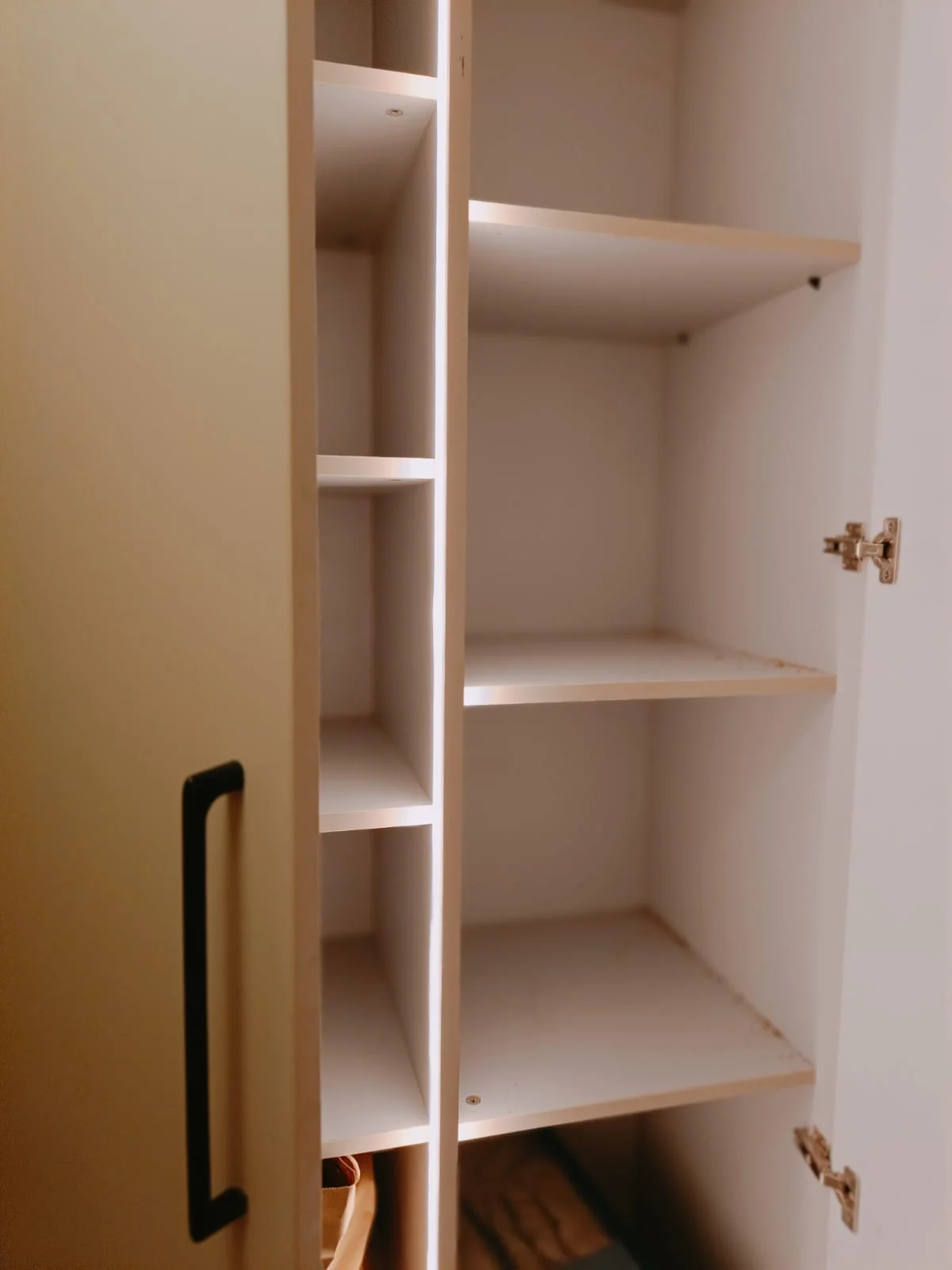 Modern sliding wardrobe with mirror panels